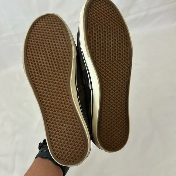 Camo Vans - Picture 5 of 5